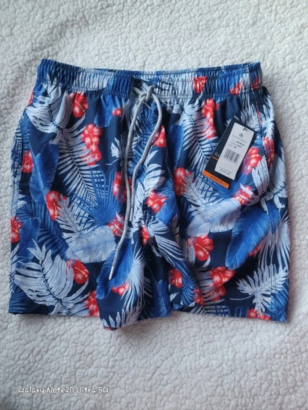 NWT Rainforest Men’s Hot Tropics Swim Trunks Navy Floral Size M